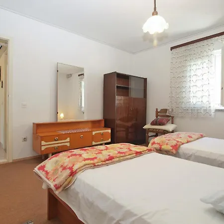 Apartment 1686 Pula