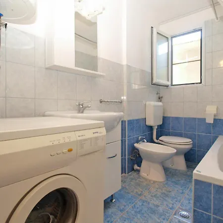 1686 Apartman